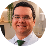 Dr.-Jensen-Fernandes---Médico-Radioterapeuta